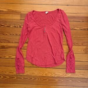 Eloise 00's Women's Pink Long-Sleeve Scoop Henley Top, Size S